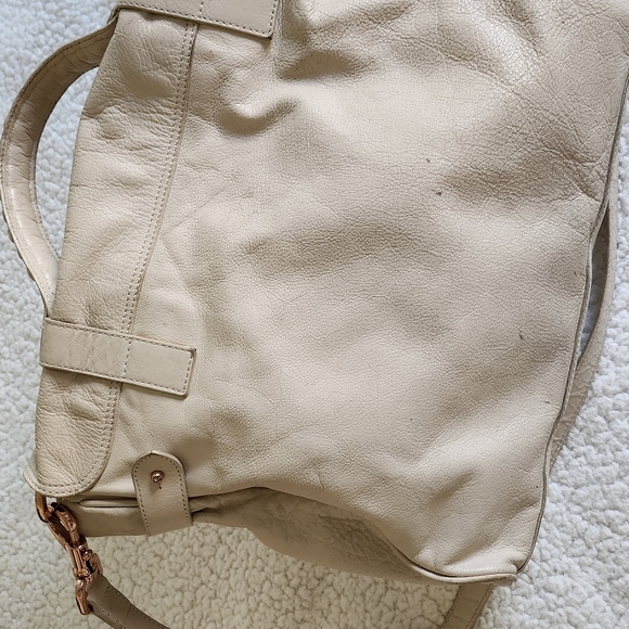 Mulberry Alexa (Regular) in White Soft Buffalo with rose gold hardwear - Picture 4 of 12